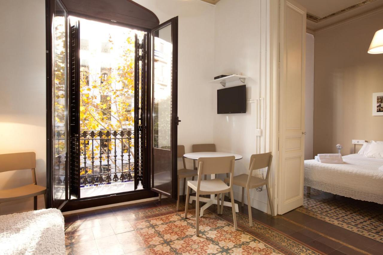 Ab Bailen Apartments Barcelona Bagian luar foto